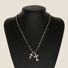Kalung Chrome Hearts Terbaik untuk Tampilan Street Style